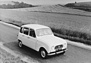 Renault 4 L Export (1965) – Werksfoto in französischer Landschaft (© Archiv Automobil Revue) Renault 4 L Export (1965) – Werksfoto in französischer Landschaft (© Archiv Automobil Revue)