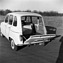 Renault 4 Super (1961) – Hier gelangt man auf andere Weise zum Kofferraum (© Renault Communications, 1961) Renault 4 Super (1961) – Hier gelangt man auf andere Weise zum Kofferraum (© Renault Communications, 1961)