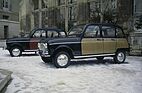 Image: Renault 4 Super "Haute Couture" (1963) - decorative stripes on the wheel arch and pattern on the interior air flap distinguish it from the later "Parisienne"