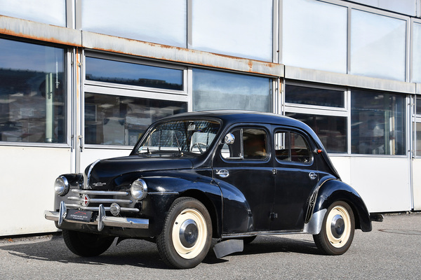 Renault 4CV (1960) - als Lot 12 an der Versteigerung der Oldtimer Galerie in Toffen am 28. März 2020