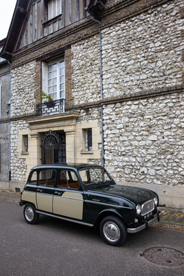 Renault 4L Parisienne (1967) - Luxuriöses Sondermodell mit markentem Karosseriedekor