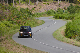 Renault 5 Alpine (1979) – Wer jetzt das Gas lupft, wird von einem ausscherenden Heck überrascht