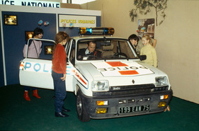 Renault 5 Alpine Turbo (1981) – Als Polizeiwagen auf dem "Salon de l'enfance" 1981