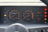 Renault 5 Alpine Turbo (1981) – Vier Instrumente und zwölf Warnleuchten (© Renault / Werk, 1981) Renault 5 Alpine Turbo (1981) – Vier Instrumente und zwölf Warnleuchten (© Renault / Werk, 1981)