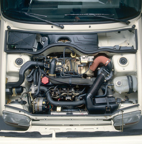 Renault 5 GT Turbo (1985) - Blick in den Motorraum