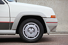 Renault 5 GT Turbo (1985) - schöne Leichtmetallräder und aufgesetzte Kotflügelverbreiterungen
