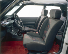 Renault 5 GT Turbo (1987) - Vordersitze