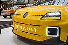 Renault 5 Prototype (2021) - moderne "Light Show" - Rétromobile Paris 2022
