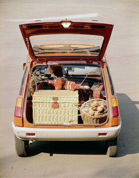 Renault 5 TL (1971) - voller Kofferraum Renault 5 TL (1971) - voller Kofferraum
