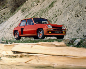 Renault 5 Turbo (1979) - staged
