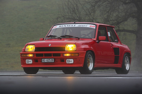 Renault 5 Turbo (1982) - breitbeinig