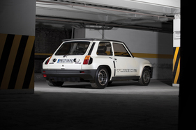 Renault 5 Turbo 2 (1983) - als Lot 107 an der RM/Sotheby's Paris Versteigerung 2017
