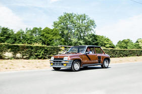 Renault 5 Turbo 2 (1983) - als Lot 52 an der Bonhams Zoute Versteigerung am 5. Oktober 2018
