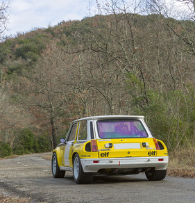 Renault 5 Turbo Groupe B «Tour de Corse» voiture d'usine (1983) - als Lot 372 an der Bonhams Versteigerung "Les grandes marques du monde au Grand Palais" in Paris 2017