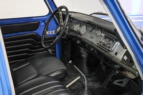 Renault 8 Gordini (1965) - A Look Inside the Interior