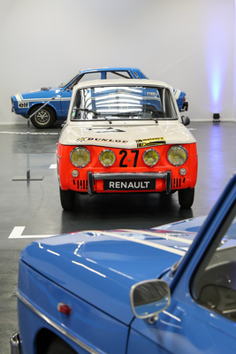 Renault 8 Gordini (1969) - Cup model with an unusual red front end