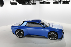 Renault 8 Gordini Concept (2026) — 4.12 meters long, 1.88 meters wide, and 1.27 meters high