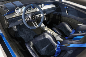 Renault 8 Gordini Concept (2026) - auch die Sitze sollen an die Kübelsitze in den Sechzigerjahre-Autos erinnern