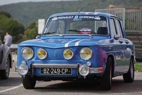 Renault 8 Gordini - schneller Flitzer für Alltag und Rennsport - Rencontre Franco-Suisse Alpine 2019