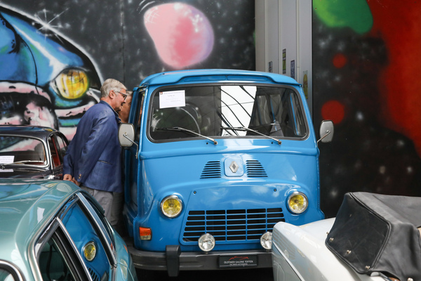 Renault Alouette R2136 (1975) - Bulli-Konkurrent verkauft - als Lot 87 an der Oldtimer Galerie Toffen Versteigerung “Klassische Automobile & Motorräder” Oktober 2024