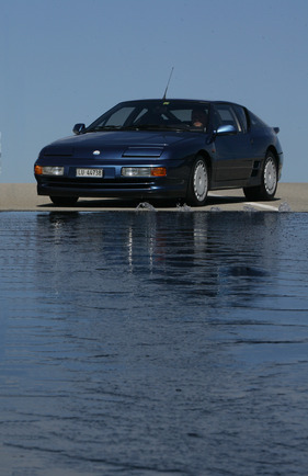 Renault-Alpine A 610 (1991) - ein eleganter Sportwagen