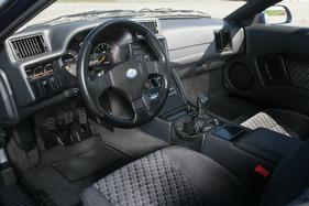 Renault-Alpine A 610 (1991) - sportliches Interieur mit griffigem Lenkrad
