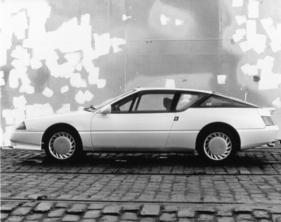 Renault-Alpine V6 Turbo (1986) - eleganter und flacher Sportwagen