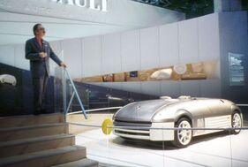 Renault Argos (1994) – Patrick le Quèment präsentiert den Prototyp der Presse und Fachwelt auf dem Genfer Salon 1994. „Ich kann bestätigen, dass es eine lebhafte Erinnerung geblieben ist“, sagte er kürzlich.