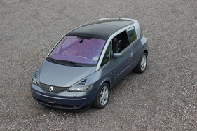 Renault Avantime (2001) - offered at the auction of the Oldtimer Gallery on April 23, 2016 in Toffen