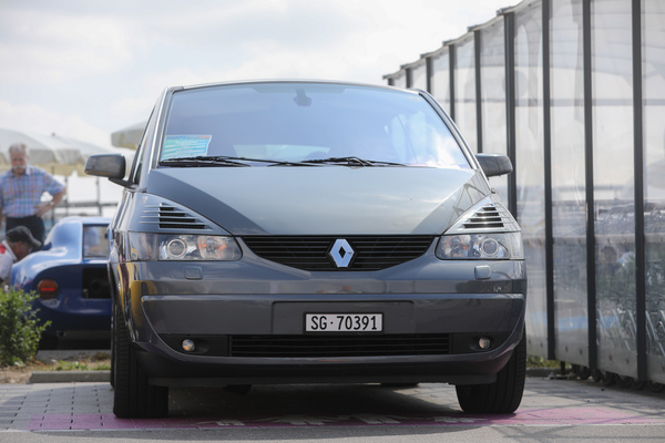 Renault Avantime (2002) - nur 8557 Exemplare des ungewöhnlichen Coupé-Vans wurden gebaut - Fantastic Plastic Rickenbach 2023