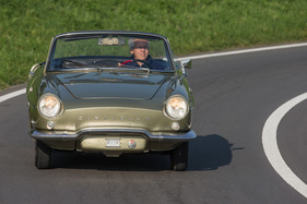 Renault Caravelle 1100 (1964) - die Reifen wirken arg schmal Renault Caravelle 1100 (1964) - die Reifen wirken arg schmal