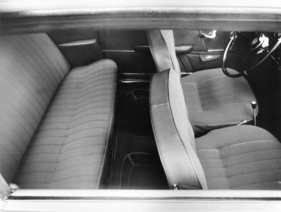 Renault Caravelle (1962) - Interieur - viel Platz hinten (1962)