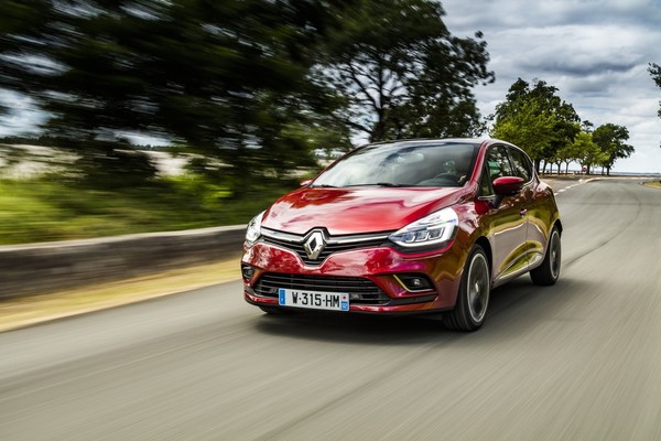 Image: Renault Clio (2012) - The Clio IV offered a lot of new technology