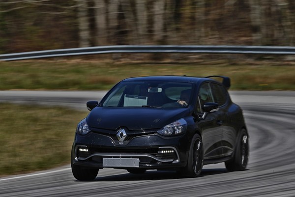 Renault Clio RS16 (2012) - Mit der Sportversion RS16 hat man auch ordentlich Leistung