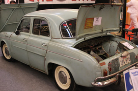 Renault Dauphine Bell Babs (1971) - zum Elektroauto umgebauter Dauphine (Rétromobile 2012)