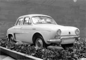Renault Dauphine Gordini - acht PS mehr Leistung und Vierganggetriebe - Genfer Autosmobilsalon 1959