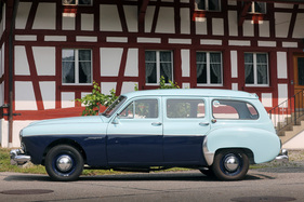 Renault Domaine (1957) – im Profil wird deutlich, warum die "Pontonform" so heisst, wie sie heisst (1957)