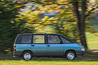 Renault Espace 2200 TXE (1990) - der Fahrer sitzt weit von der unteren Kante der Windschutzsheibe weg