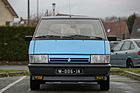 Renault Espace Turbo DX (1989) - hoch und viereckig wirkt er von vorne