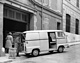 Renault Estafette Fourgon (1960) – Offener Durchstieg: Der Fahrersitz ist von jeder Tür aus zu erreichen (© Renault, 1960) Renault Estafette Fourgon (1960) – Offener Durchstieg: Der Fahrersitz ist von jeder Tür aus zu erreichen (© Renault, 1960)