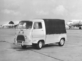 Renault Estafette Plateau bâché (1962) – Pritschenwagen mit Plane und noch dem alten Kühlergesicht