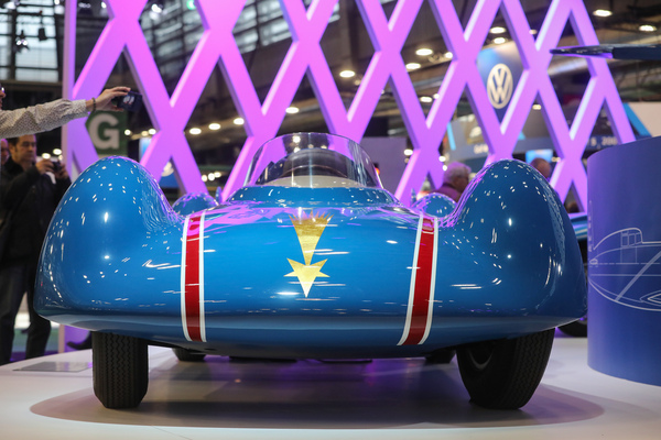 Renault Etoile Filante (1956) - aerodynamisch optimiert - Rétromobile Paris 2024