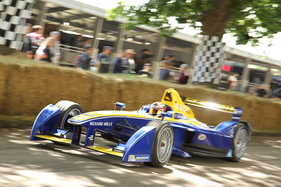 Renault Formel E (2015) - der Gegensatz könnte - vor allem akkustisch - nicht grösser sein