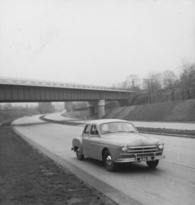 Renault Frégate (1952) – mit Werkszulassung auf der Autobahn