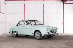 Renault Frégate Amiral (1953) - als Lot 14 angeboten an der Artcurial "On the Road" Versteigerung am 9. Oktober 2016