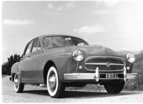 Renault Frégate Amiral (1955) - die bequeme Reiselimousine, 135 km/h schnell, 6 Personen, 10 Liter pro 100 km (1955)
