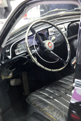 Renault Frégate Limousine (1957) - Blick ins Interieur (Rétromobile 2013)