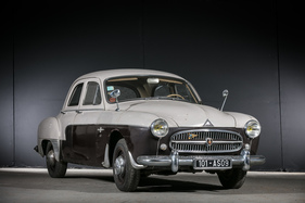 Renault Frégate Transfluide (1958) - als Lot 186 angeboten an der Artcurial André Trigano Collection 2020 Versteigerung am 13. September 2020