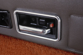 Renault Fuego (1980) - Türverrieglung beim Modell '80