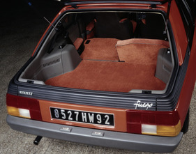 Renault Fuego (1980) - einzeln umklappbare Rücksitze, mehr Flexibilität